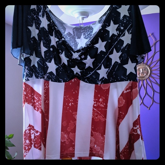 Tops - 🇺🇸 Red, White and Stars top